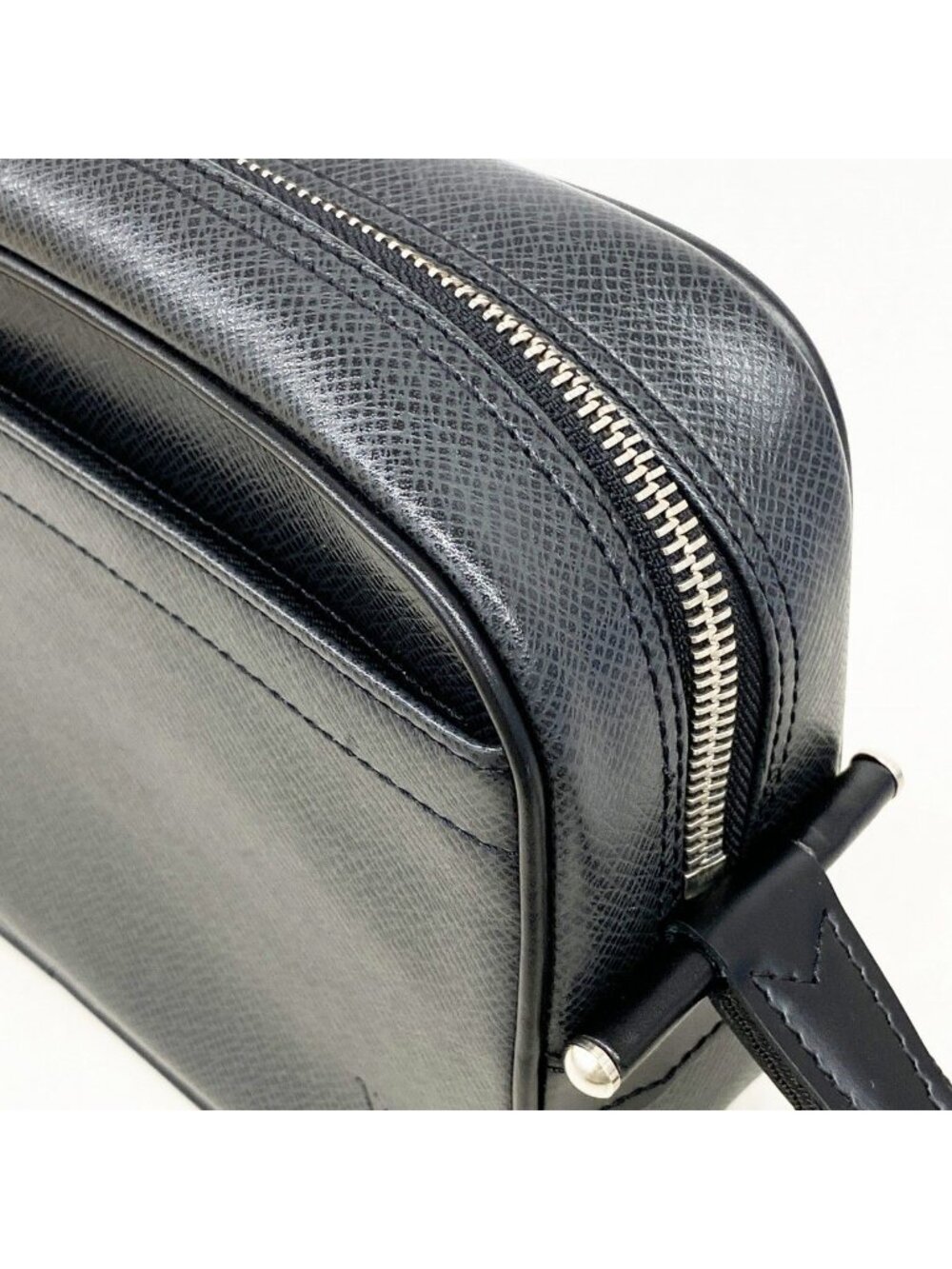 Louis Vuitton Clutch Taiga Ardoise - Picture 8 of 10